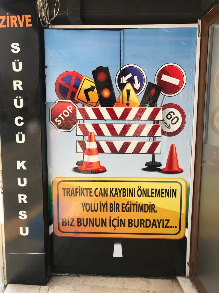 Trafikte Can Kaybını Önlemek için En iyi Yol Eğitimin Adresi ZİRVE